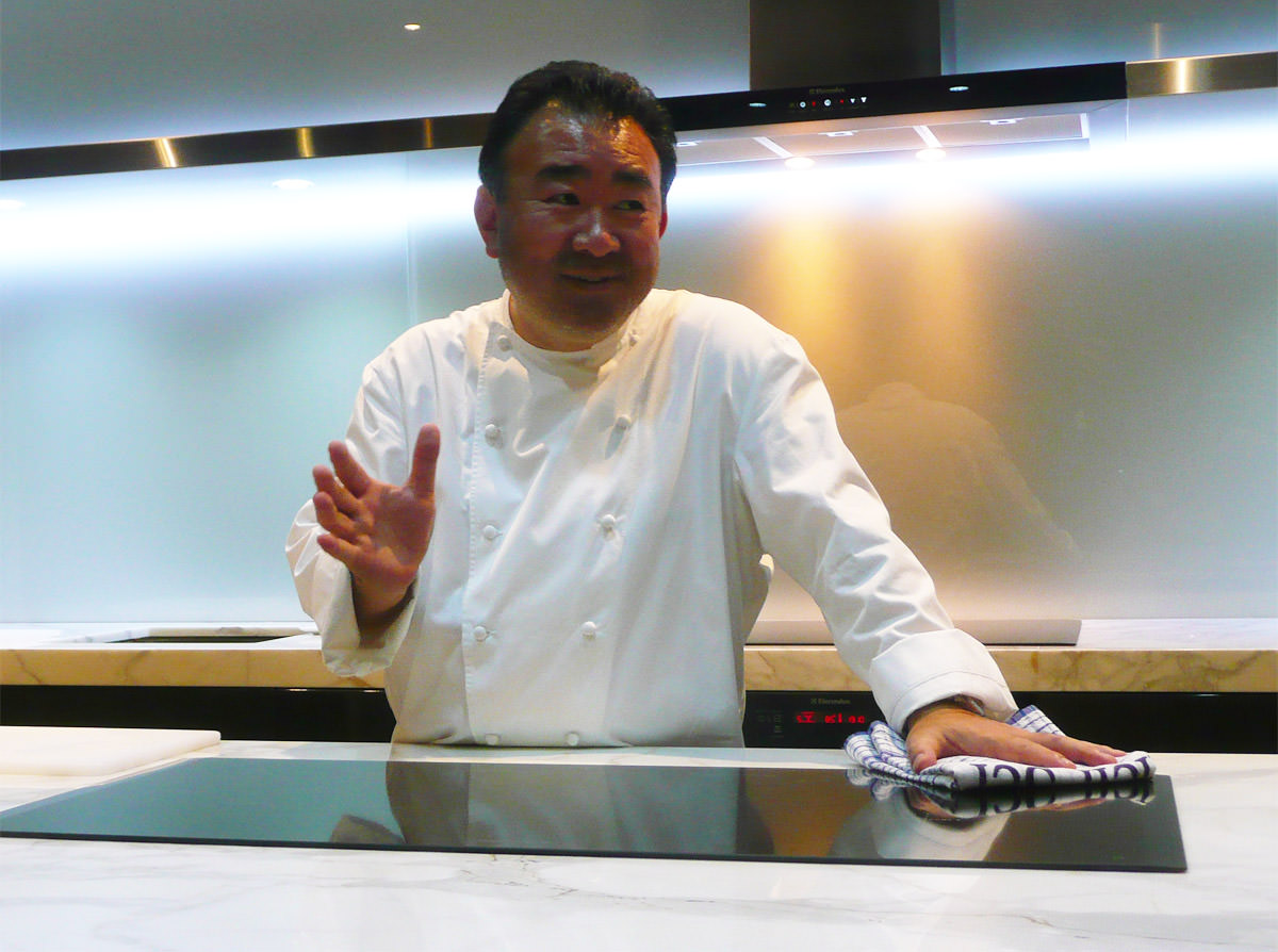 Chef Tetsuya Wakuda, the master of the class