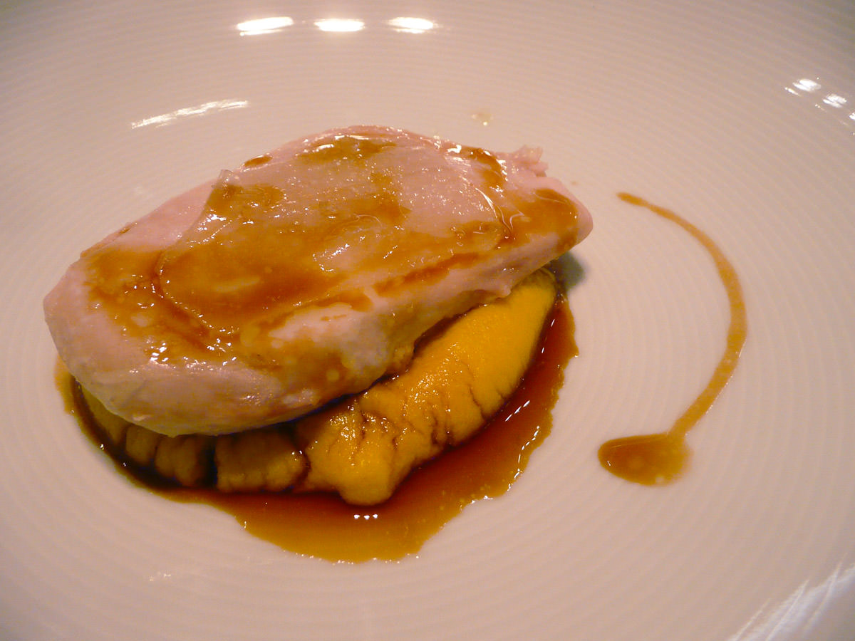 Breast of chicken with corn and foie gras