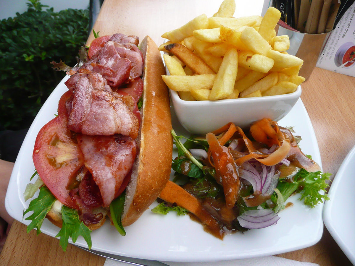 BLT with salad and chips