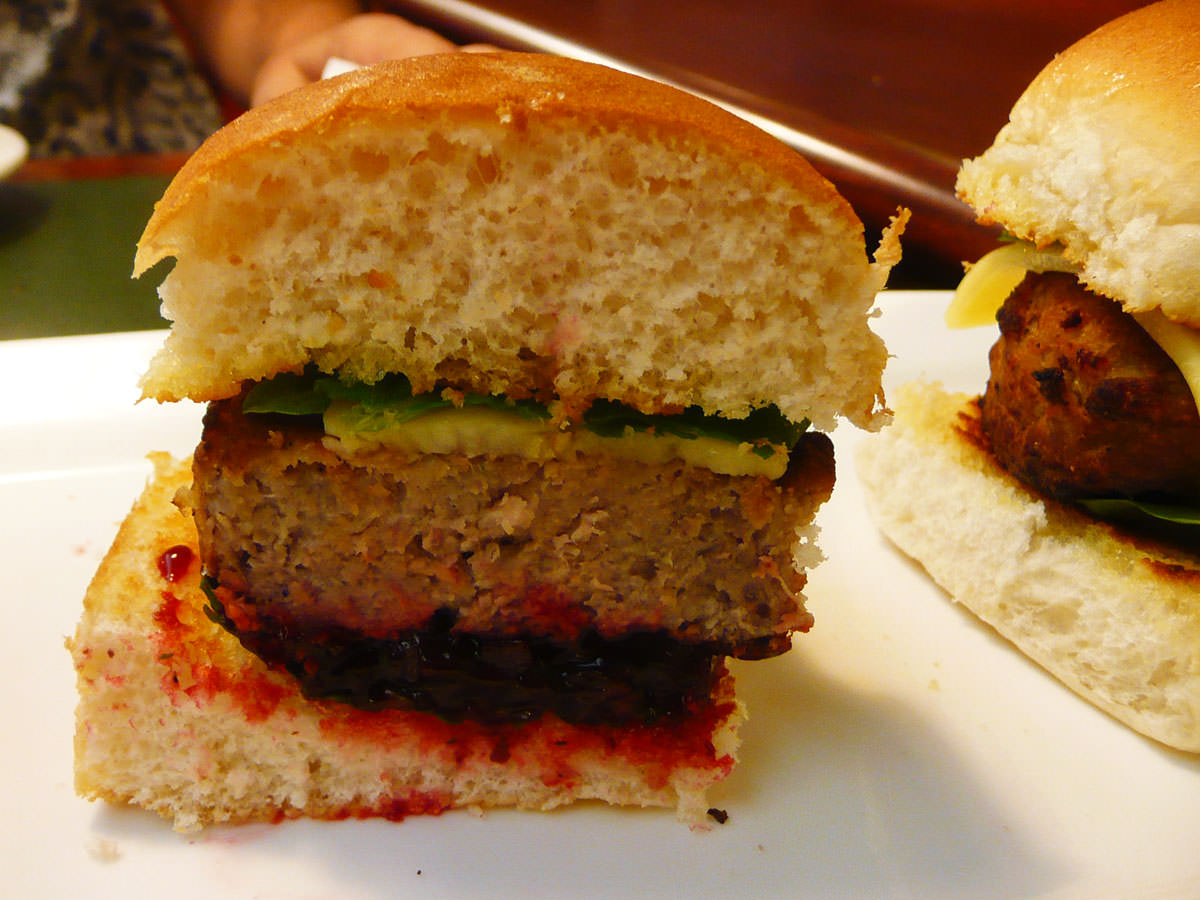 Slider with beetroot relish