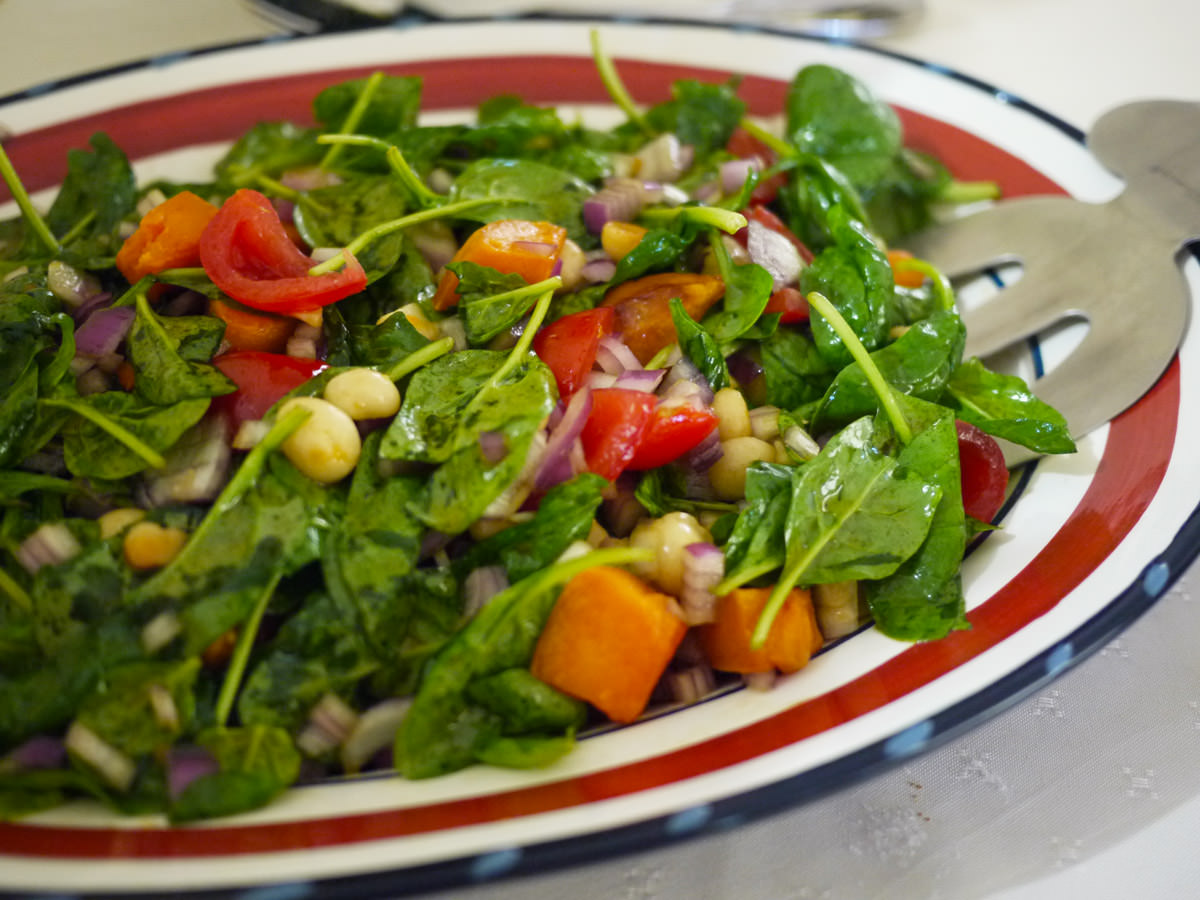 Baby spinach and sweet potato salad - so tempting to go for all the macadamias!