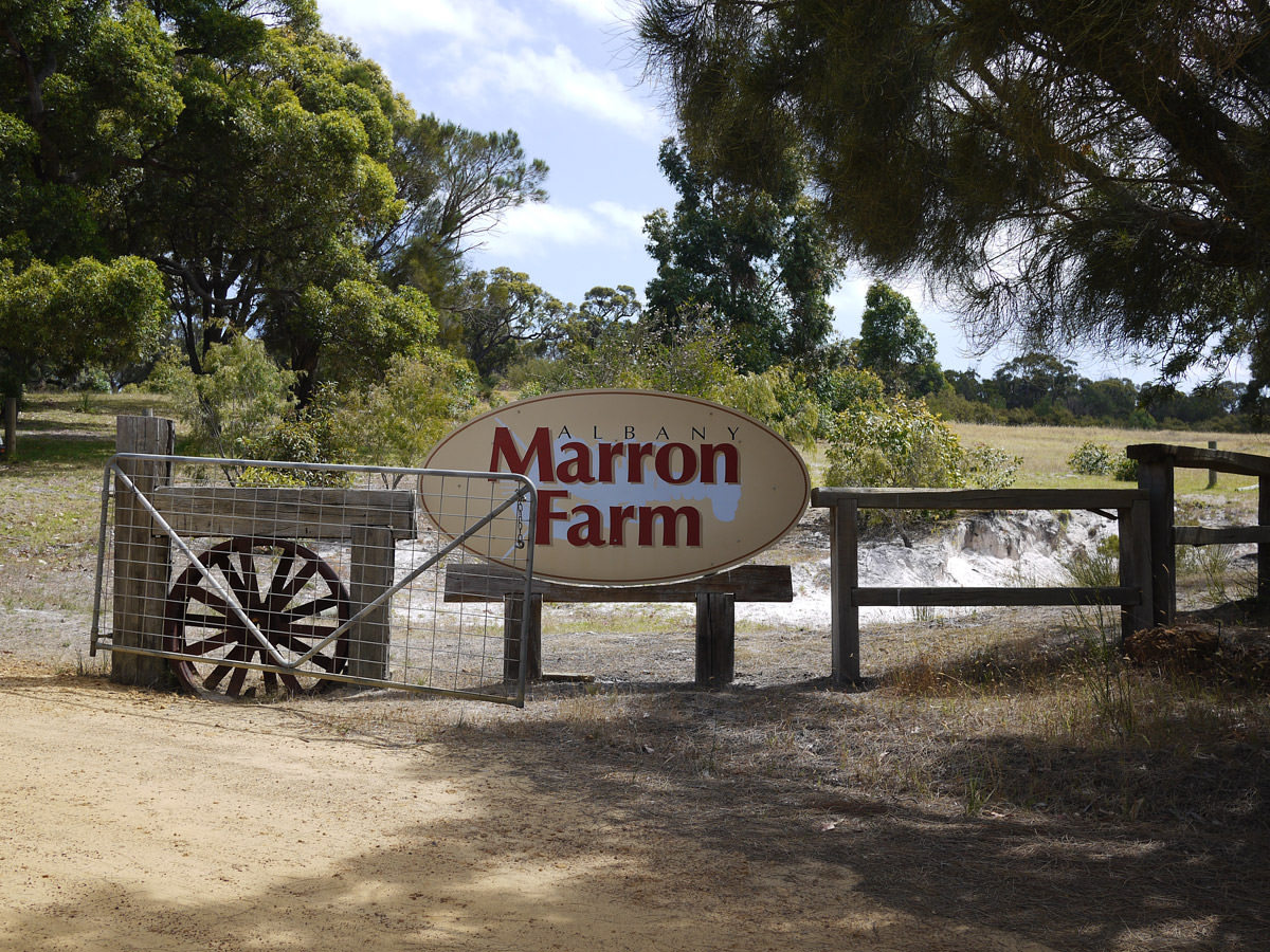 Marron Farm sign