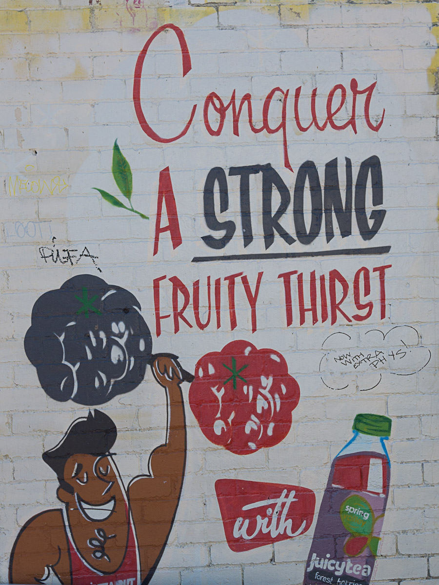 Wall painting: Conquer a strong fruity thirst