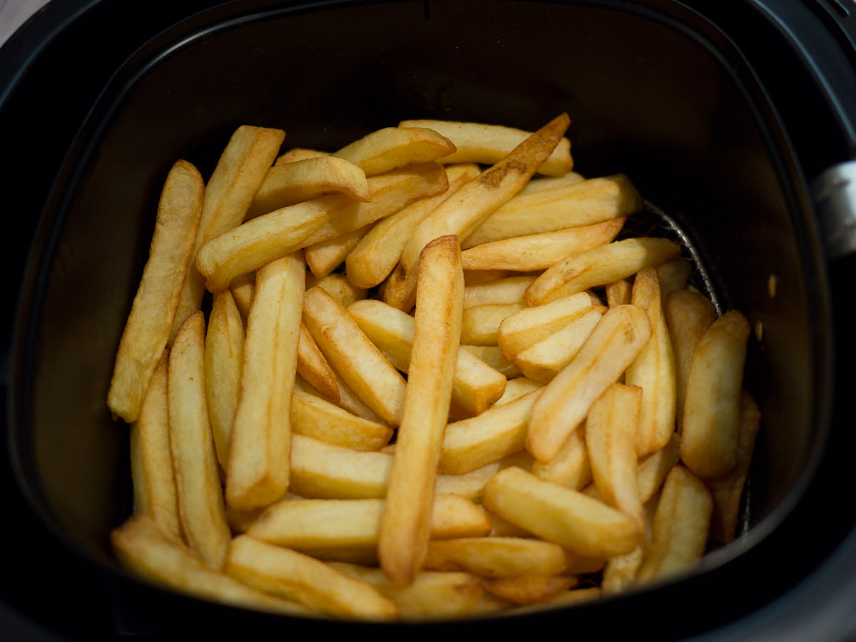 Frozen chips cooked in the Philips Airfryer