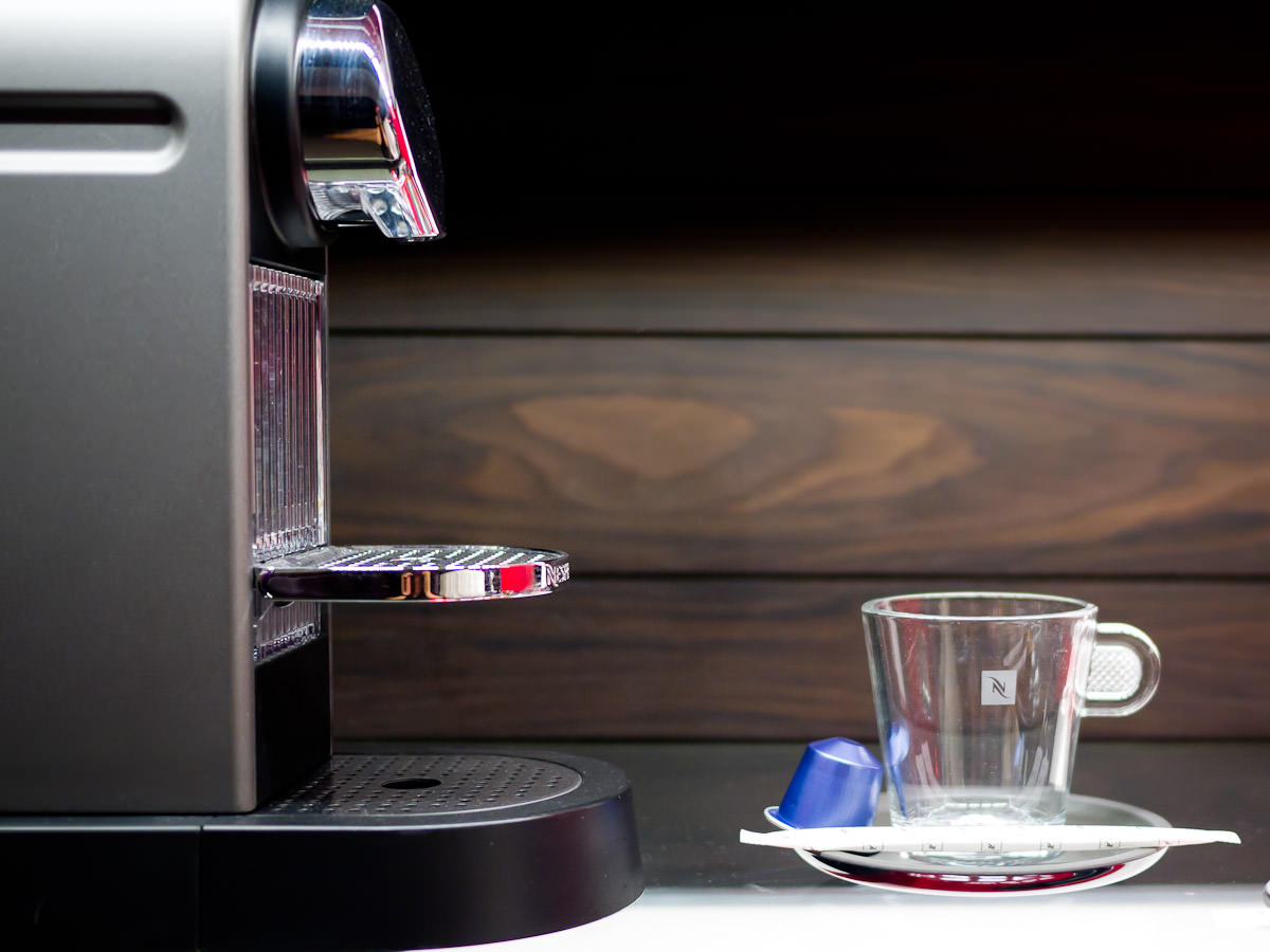 Nespresso machine and espresso cup