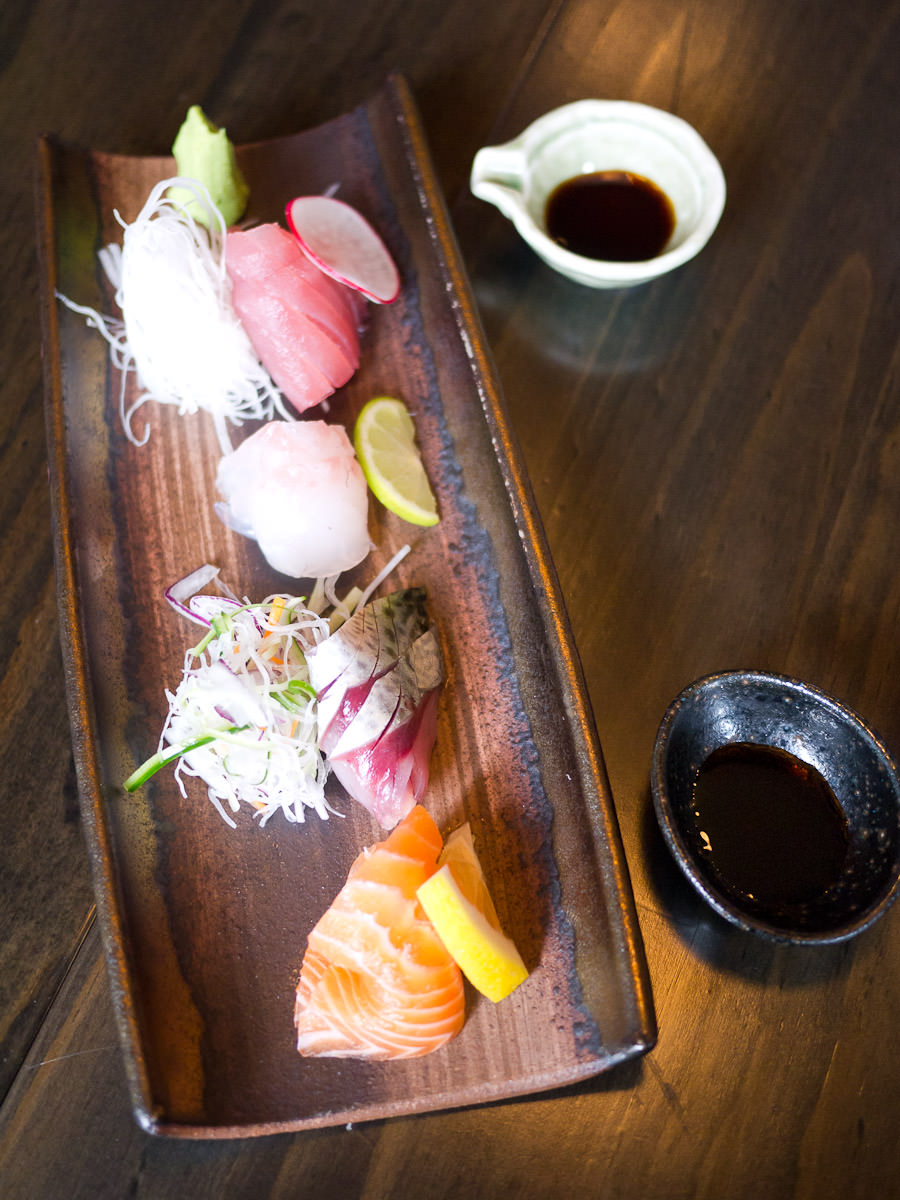 Omakase sashimi plate