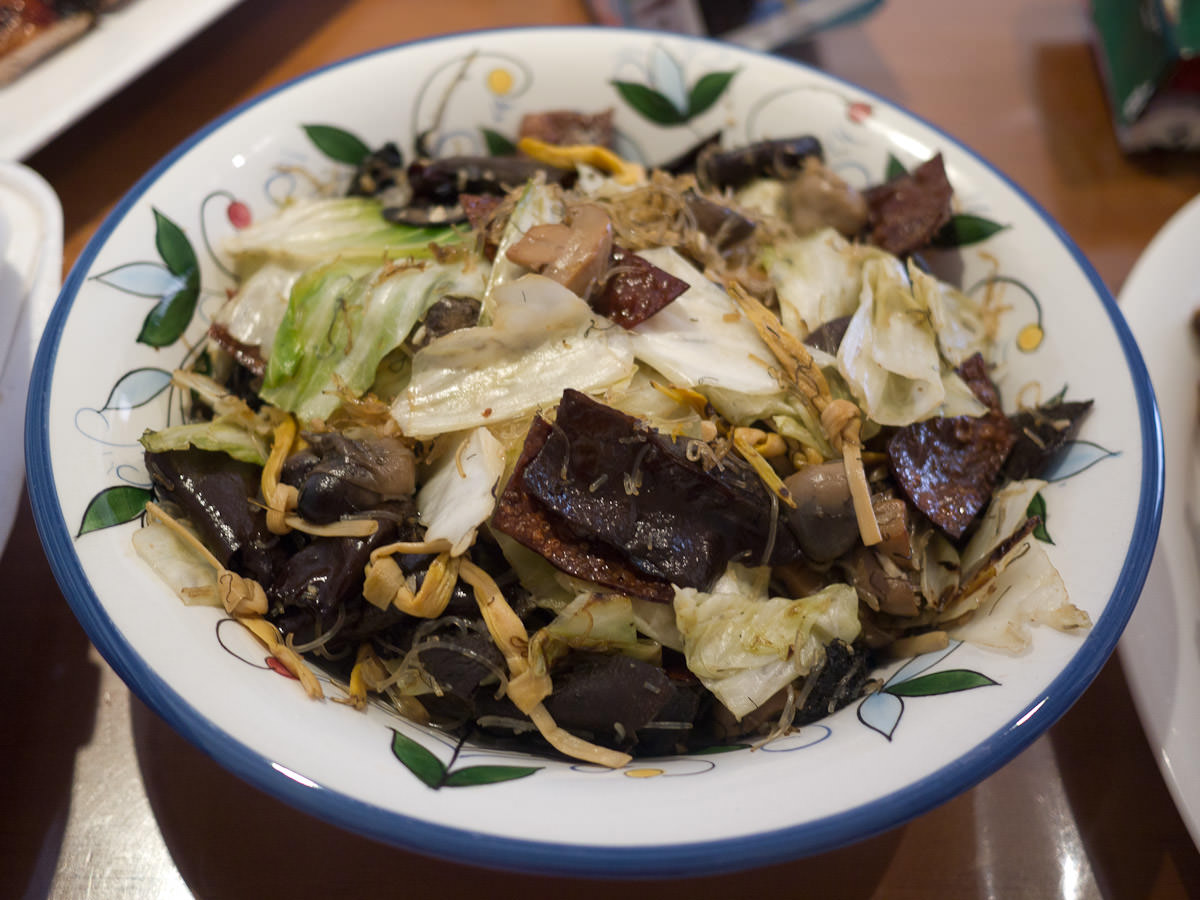 Chap chai (vegetables and fungus dish)