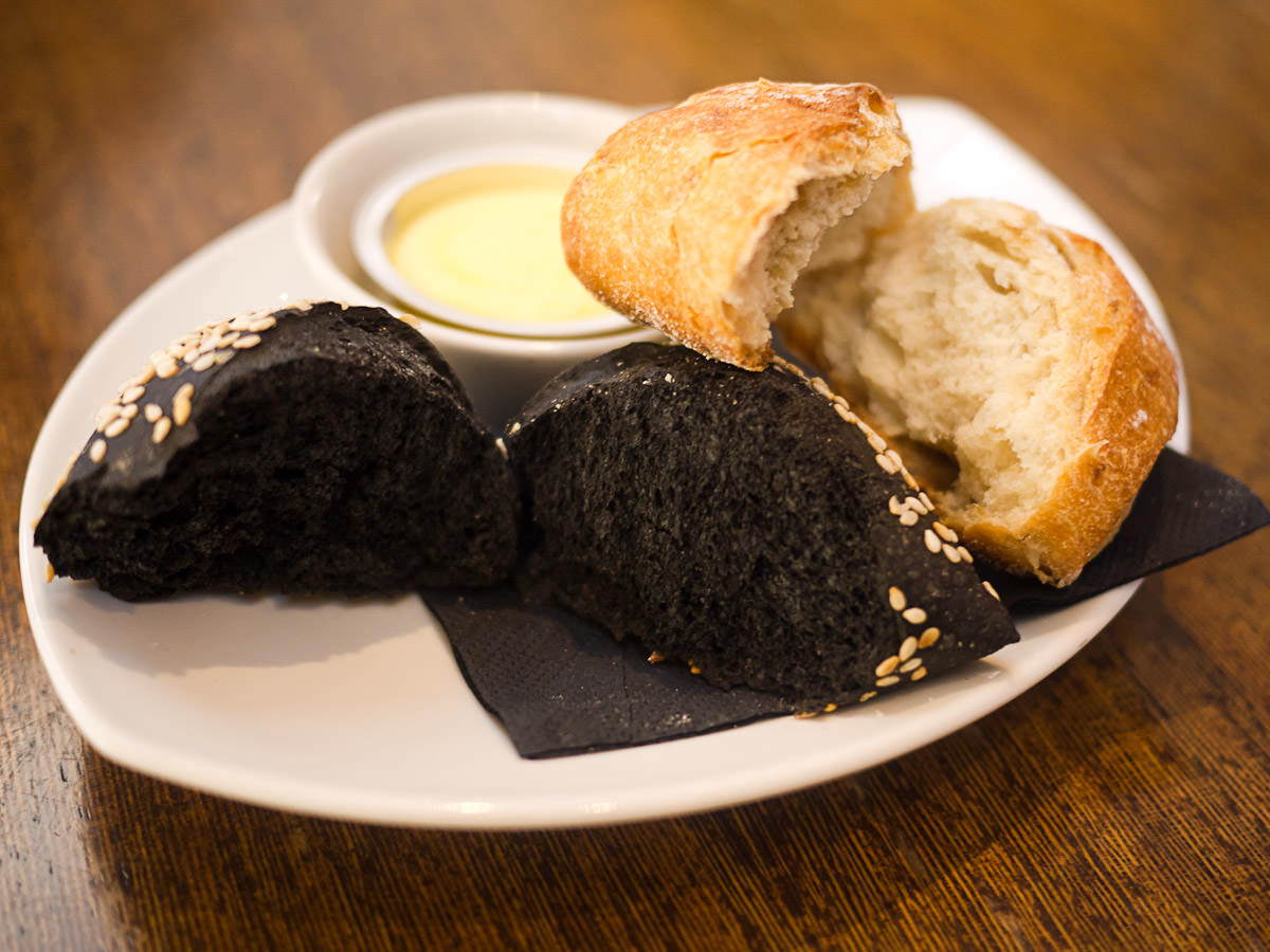 Squid ink and caramelised onion bread - innards