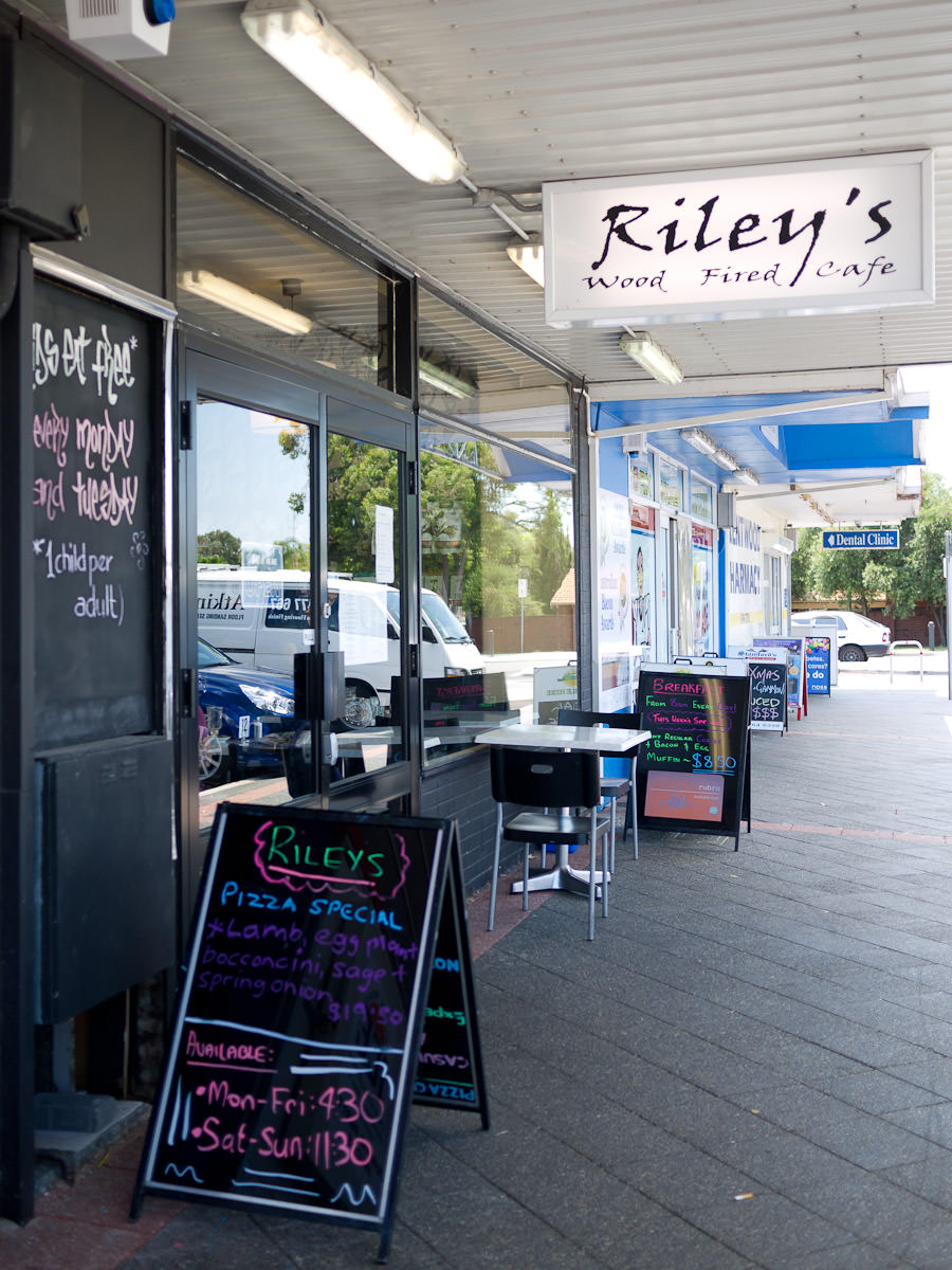Riley's Wood Fired Cafe, Brentwood