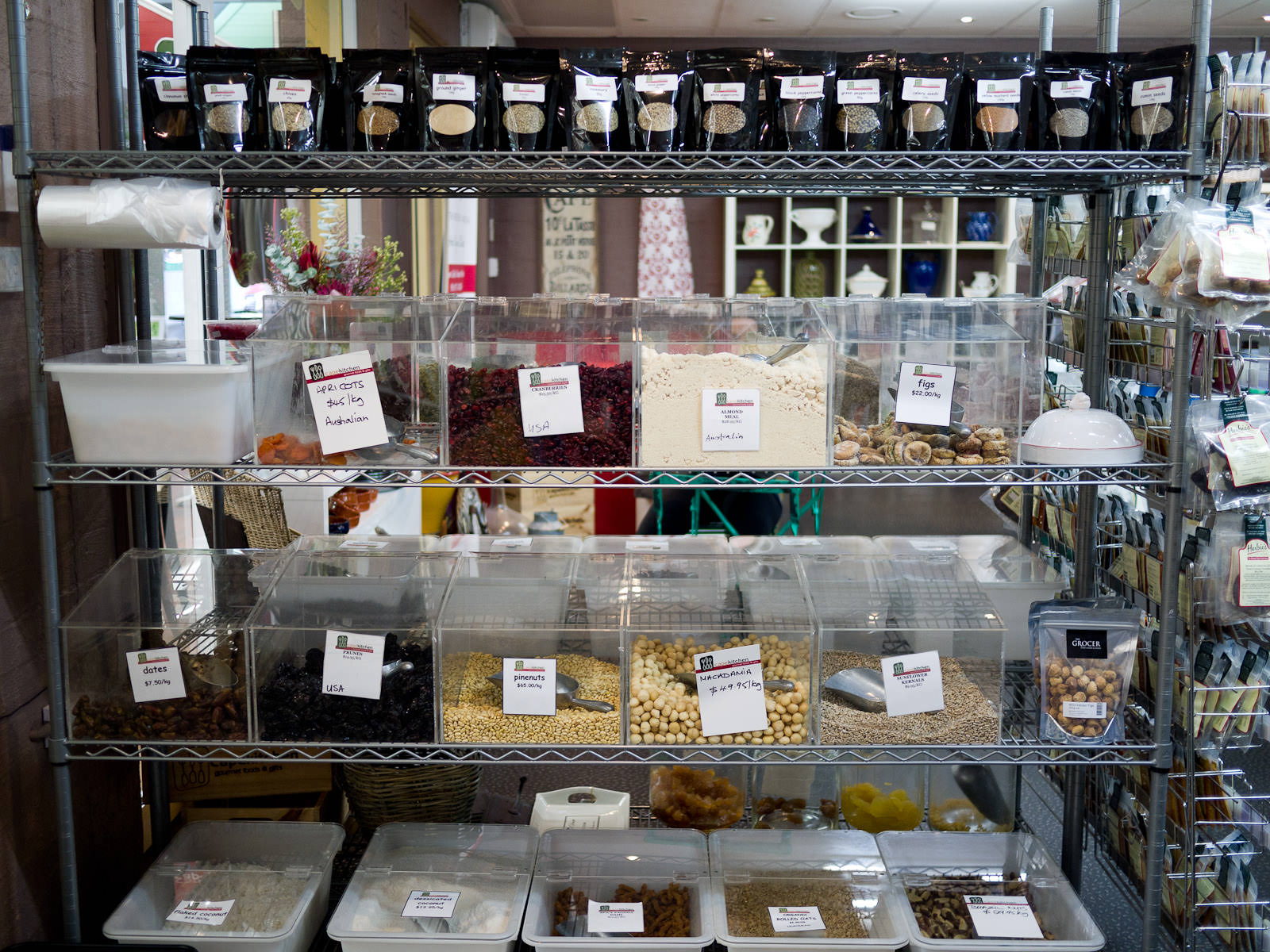 Dried spices, nuts and fruits