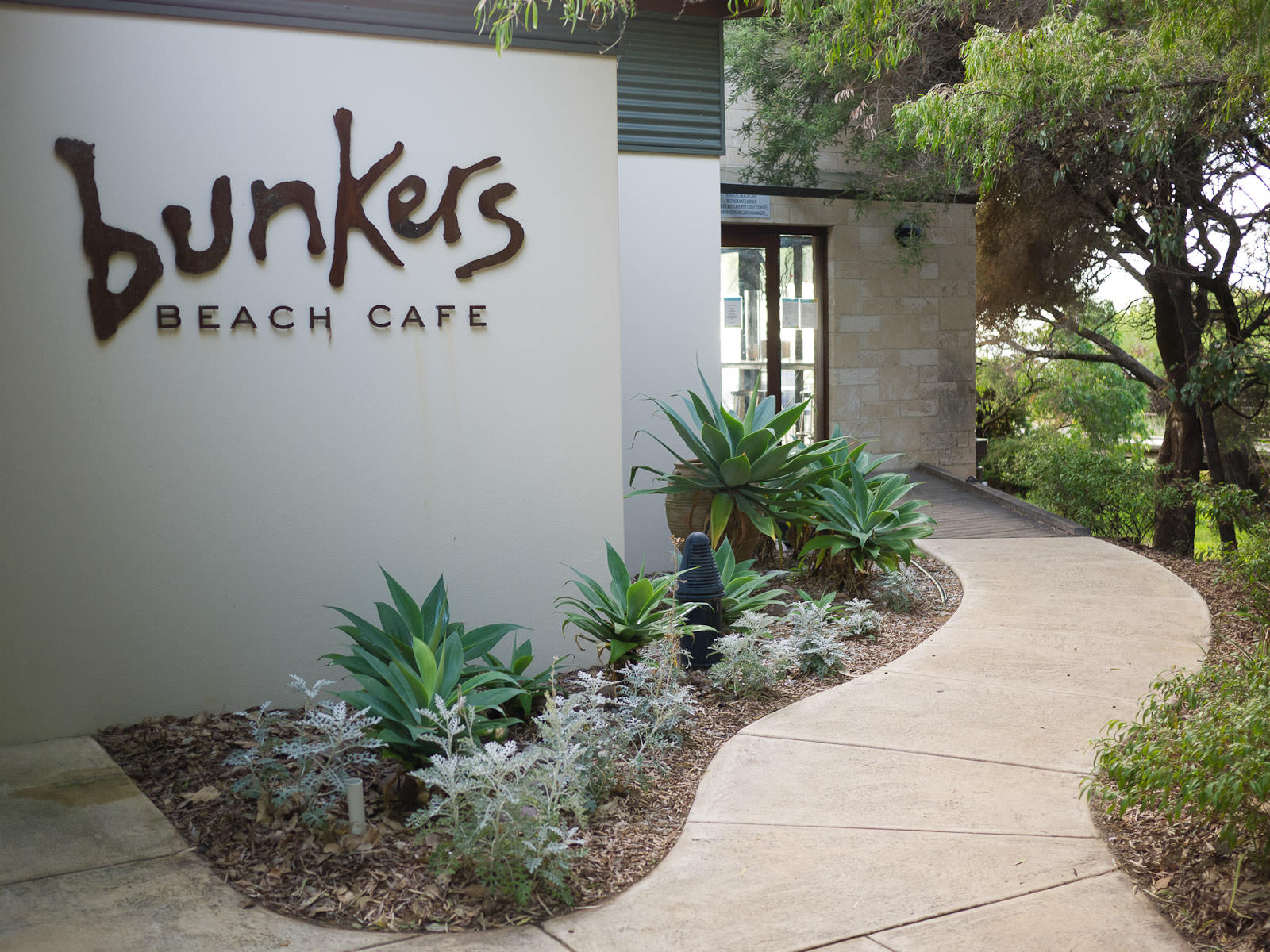Bunkers Beach Cafe
