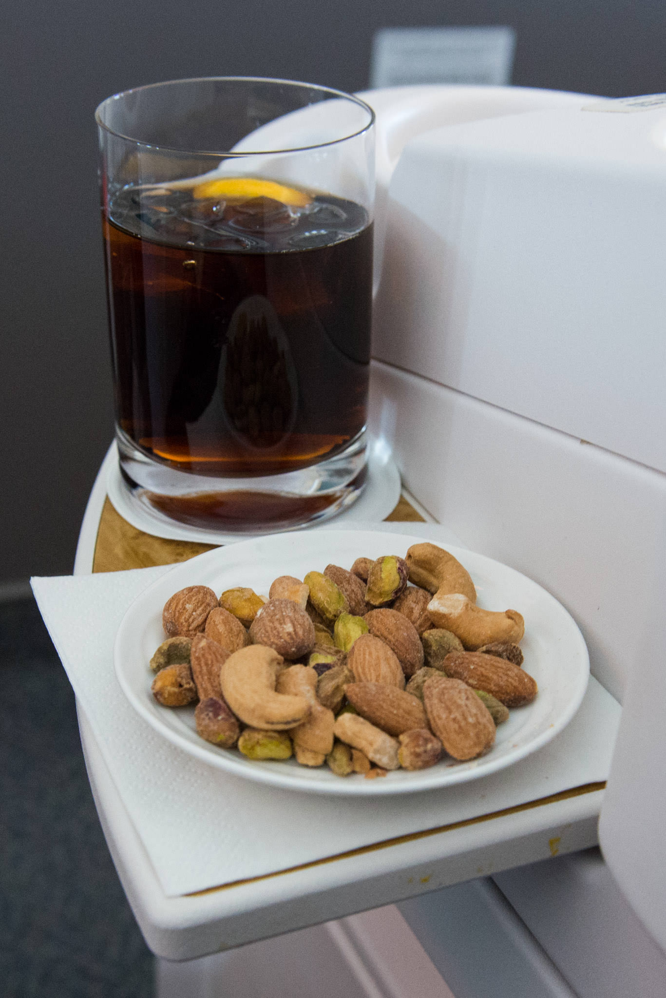 A drink and nuts as soon as I'm seated