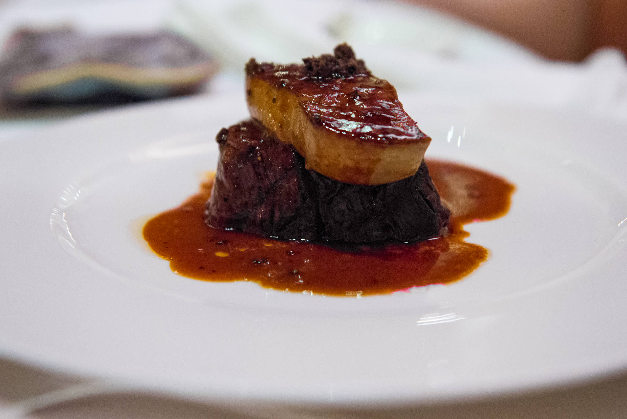 Mulwara beef rossini, foie gras nad sauce perigourdine